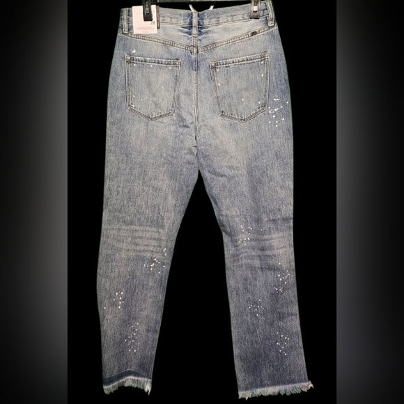 KanCan NWT Light Blue Distressed High Rise Slim Straight Waist 29 Inseam 29 - Picture 5 of 6